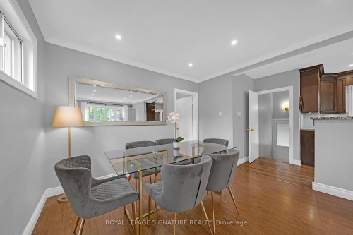 118 Rexleigh Drive, Toronto, ON - Indoor Photo Showing Dining Room
