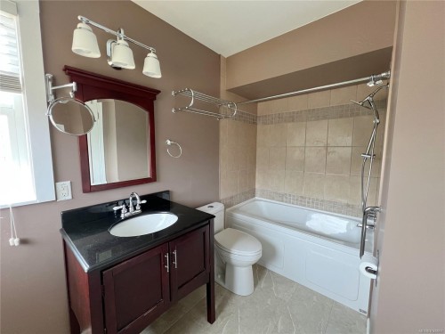 492 Cedar Cres, Gold River, BC 