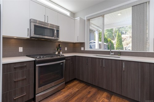 259 Bellamy Link, Langford, BC - Indoor Photo Showing Kitchen With Upgraded Kitchen