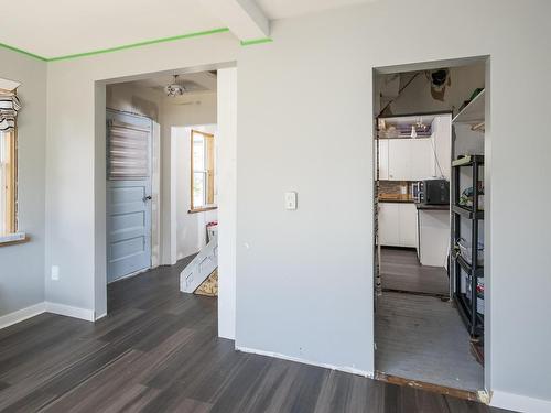 73 Empress Ave N, Thunder Bay, ON - Indoor Photo Showing Other Room