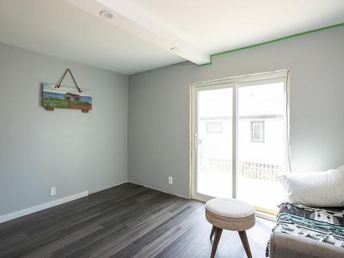 73 Empress Ave N, Thunder Bay, ON - Indoor Photo Showing Other Room