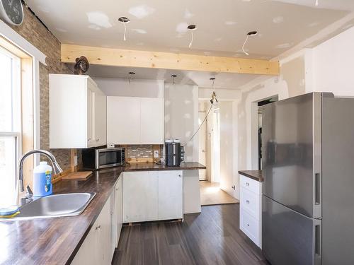 73 Empress Ave N, Thunder Bay, ON - Indoor Photo Showing Kitchen With Upgraded Kitchen