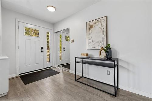 71 Macalester Bay, Winnipeg, MB - Indoor Photo Showing Other Room