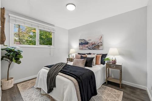 71 Macalester Bay, Winnipeg, MB - Indoor Photo Showing Bedroom