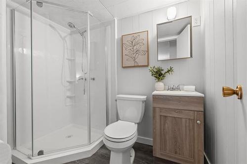 71 Macalester Bay, Winnipeg, MB - Indoor Photo Showing Bathroom