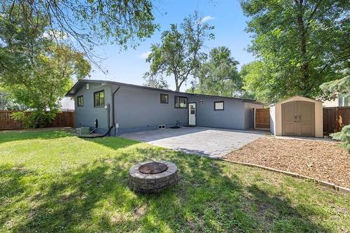71 Macalester Bay, Winnipeg, MB - Outdoor