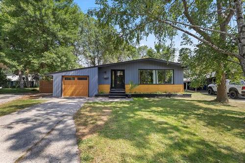 71 Macalester Bay, Winnipeg, MB - Outdoor