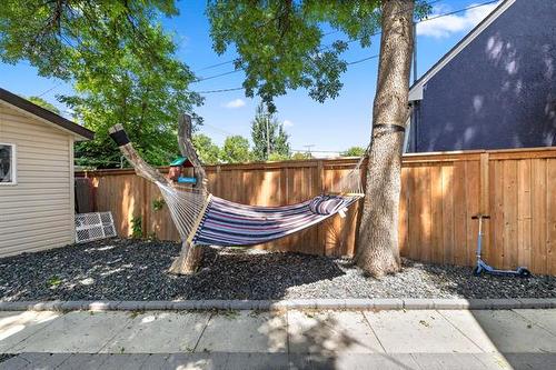 497 Brock St, Winnipeg, MB - Outdoor