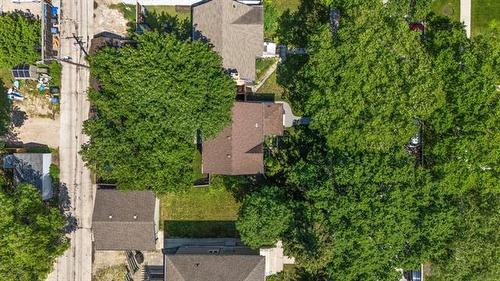497 Brock St, Winnipeg, MB - Outdoor