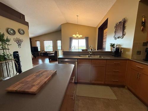 44 Ben Hewak Bay, Winnipeg, MB - Indoor