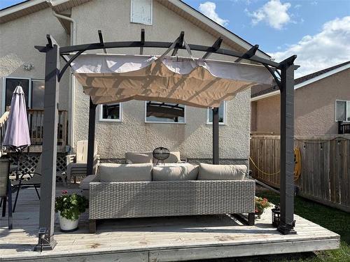 44 Ben Hewak Bay, Winnipeg, MB - Outdoor With Deck Patio Veranda With Exterior