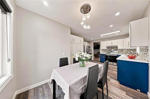 34 Leamington Gate, Winnipeg, MB - Indoor Photo Showing Dining Room