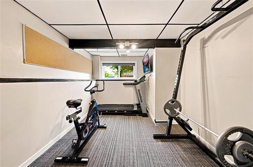 34 Leamington Gate, Winnipeg, MB - Indoor Photo Showing Gym Room