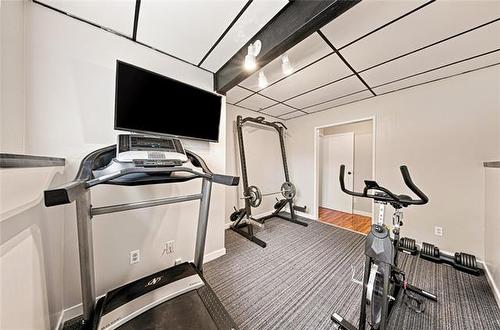 34 Leamington Gate, Winnipeg, MB - Indoor Photo Showing Gym Room