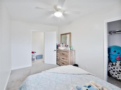 191 Twain Dr, Winnipeg, MB - Indoor Photo Showing Bedroom