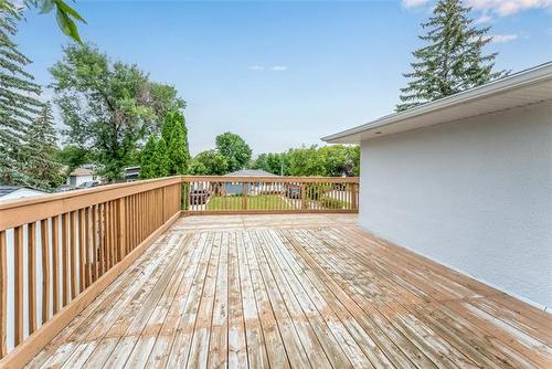 191 Twain Dr, Winnipeg, MB - Outdoor With Deck Patio Veranda With Exterior