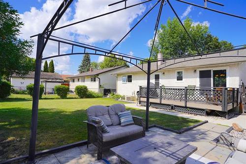 58 Amelia Cr, Winnipeg, MB - Outdoor With Deck Patio Veranda