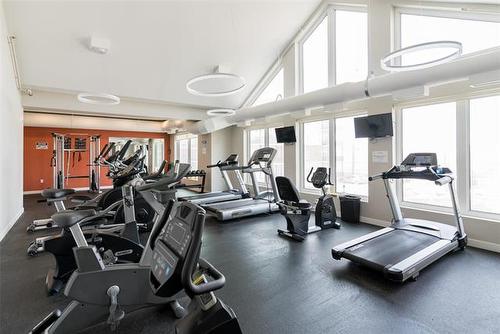 304-50 Philip Lee Dr, Winnipeg, MB - Indoor Photo Showing Gym Room