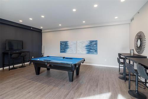304-50 Philip Lee Dr, Winnipeg, MB - Indoor Photo Showing Other Room