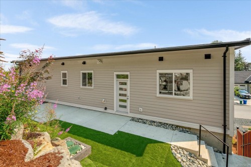 908 Craig Rd, Ladysmith, BC 