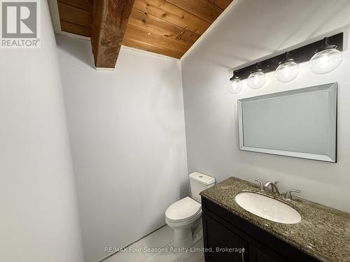 2 Pc bathroom - 7363 Sideroad 33 34 Road, Clearview, ON - Indoor Photo Showing Bathroom