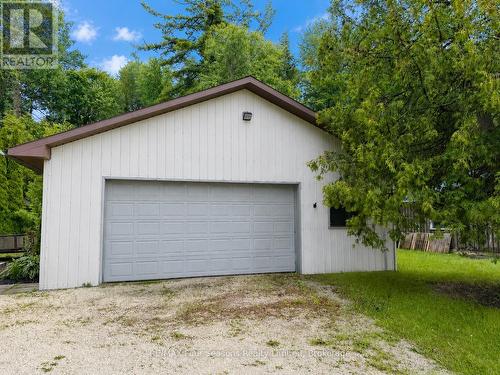 3 car garage - 7363 Sideroad 33 34 Road, Clearview, ON - Outdoor
