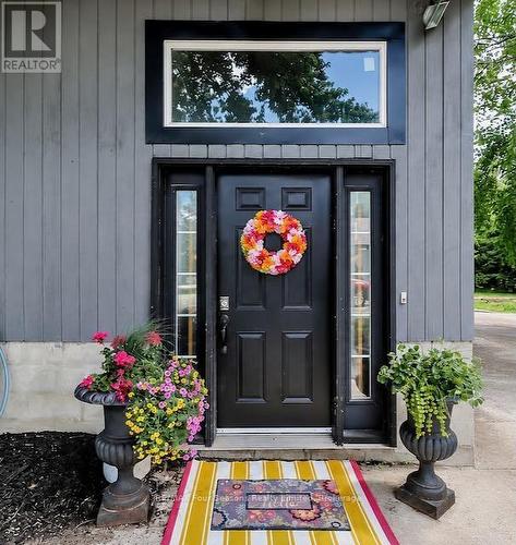 Entrance door - 7363 Sideroad 33 34 Road, Clearview, ON - Outdoor