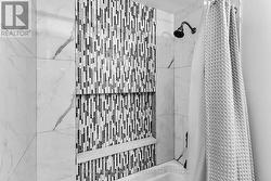 Primary bath/shower - 