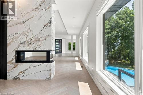 100 Appleby Place, Burlington, ON - Indoor Photo Showing Other Room