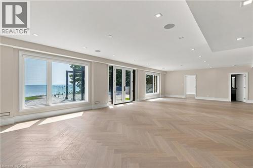 100 Appleby Place, Burlington, ON - Indoor Photo Showing Other Room