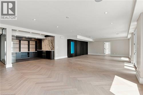 100 Appleby Place, Burlington, ON - Indoor Photo Showing Other Room