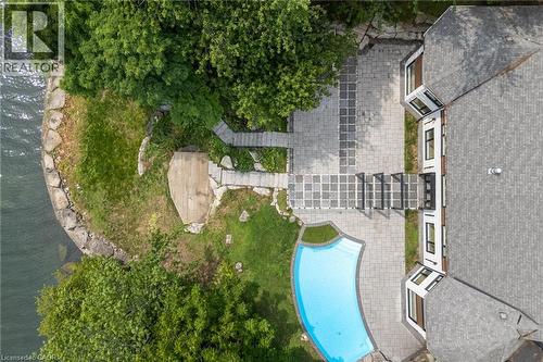 100 Appleby Place, Burlington, ON - Outdoor
