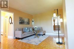 305 - 3065 QUEEN FREDERICA DRIVE  Mississauga, ON L4Y 3A3