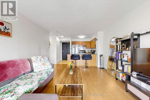 4106 - 210 Victoria Street, Toronto, ON - Indoor Photo Showing Living Room