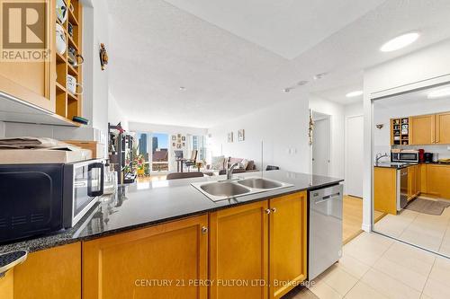 4106 - 210 Victoria Street, Toronto, ON - Indoor Photo Showing Kitchen With Double Sink