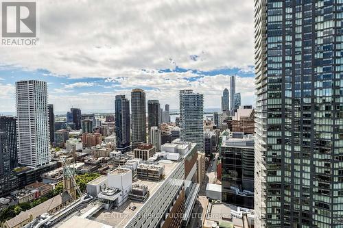 4106 - 210 Victoria Street, Toronto, ON - Outdoor