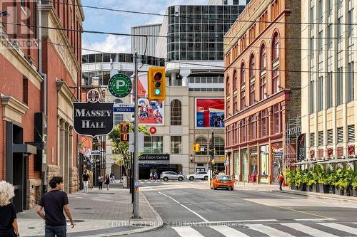 4106 - 210 Victoria Street, Toronto, ON - Indoor