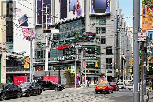 4106 - 210 Victoria Street, Toronto, ON - Indoor