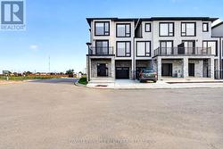 8 - 3103 PETTY ROAD  London South (South W), ON N6L 0K1