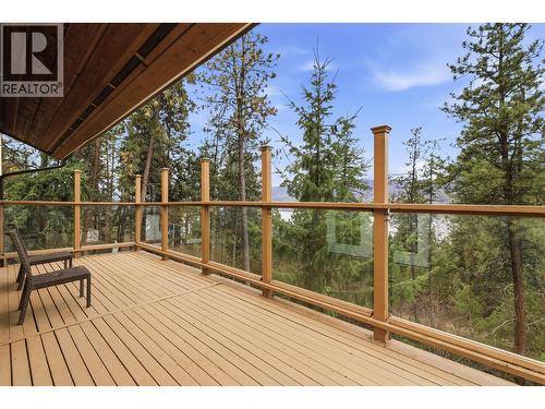 324 Clifton Road N  Kelowna, BC V1V 1N4