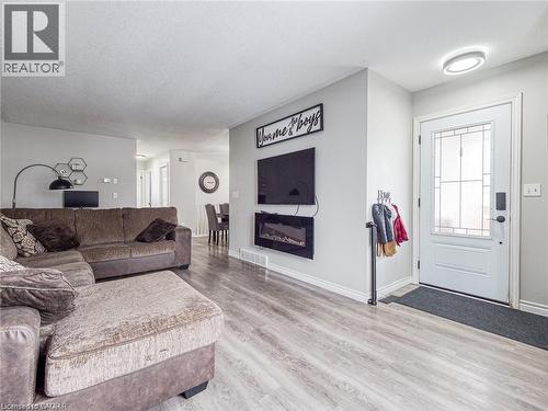819 JOHN Street Unit# main , Woodstock, Ontario N4S 1R4 2