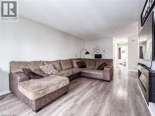 819 JOHN Street Unit# main , Woodstock, Ontario N4S 1R4 3