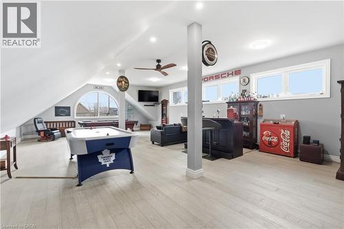 207 Beach Boulevard, Hamilton, ON - Indoor