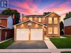 35 GOLDEN MEADOW DRIVE  Kitchener, ON N2N 2L9