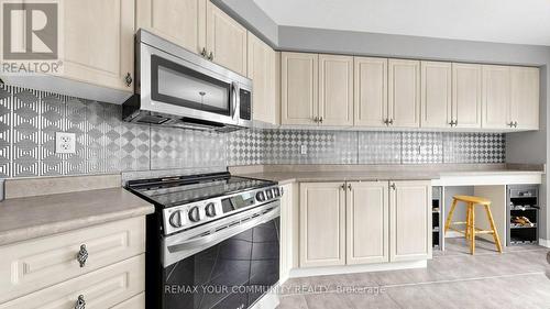 230 Hammersly Boulevard, Markham, ON - Indoor Photo Showing Kitchen