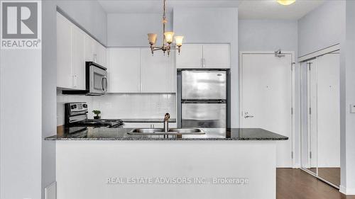 204 - 15 Legion Road, Toronto, ON - Indoor Photo Showing Kitchen With Upgraded Kitchen