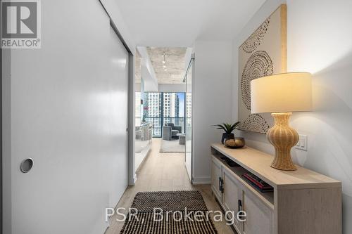 2601 - 161 Roehampton Avenue, Toronto, ON - Indoor