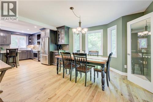 7664 Maltby Road E, Puslinch, ON - Indoor Photo Showing Dining Room