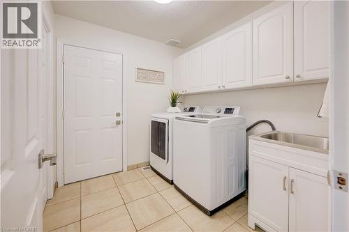 main floor laundry - 7664 Maltby Road E, Puslinch, ON - Indoor Photo Showing Laundry Room