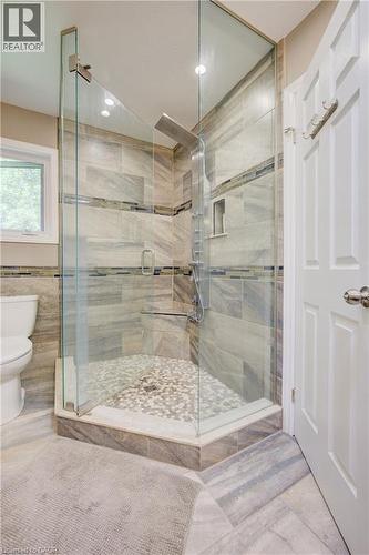 7664 Maltby Road E, Puslinch, ON - Indoor Photo Showing Bathroom